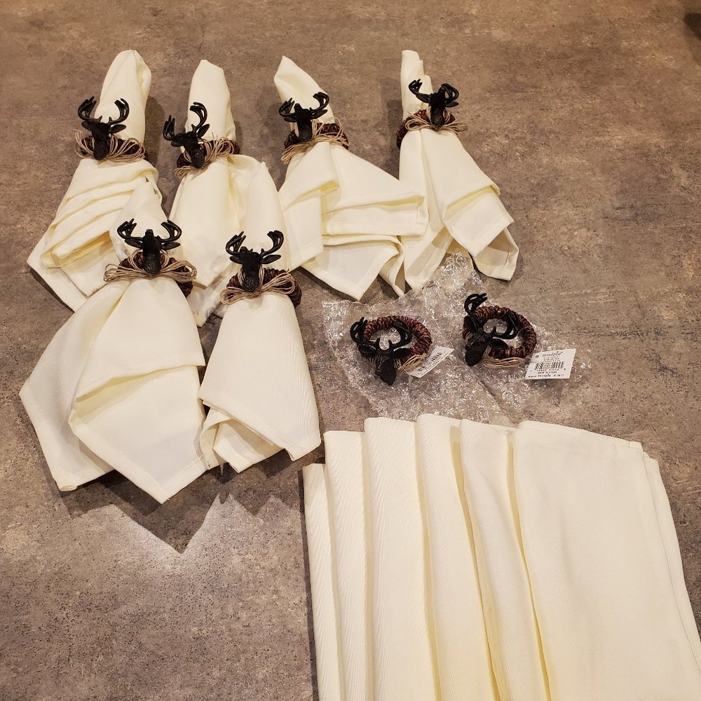 Mud Pie Woodland Deer Napkin Rings and Cream colored cloth Napkins
